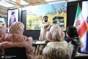 غرفه موسسه تنظیم و نشر آثار امام خمینی (ره) در سی و دومین نمایشگاه بین المللی قرآن کریم