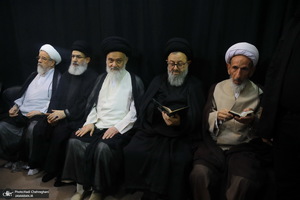 مراسم چهلمین روز تدفین رهبر شهید در دفتر آیت الله العظمی سیستانی در قم