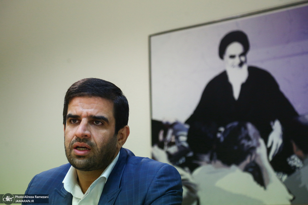 درآمدی بر تحلیل جامعه‌شناختی از سیمای شایست و ناشایست در آینه جامعه ایرانی
