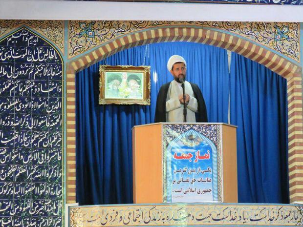 امام جمعه گتوند از کندی  ساخت تنها استخر این شهرستان انتقاد کرد