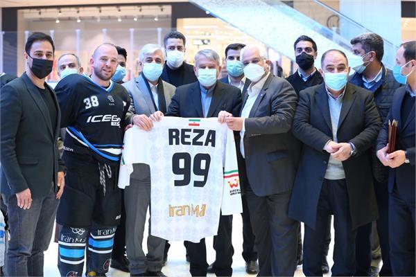 بازدید رئیس کمیته ملی المپیک از اردوی تیم ملی هاکی روی یخ
