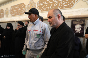 مراسم تشییع و تدفین همسر آیت الله موسوی بجنوردی (ره) در حرم امام خمینی (س)-3