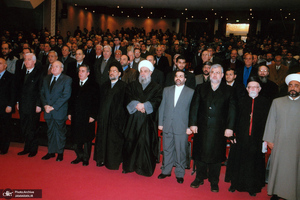 تصاویر منتشر نشده از مرحوم حجت الاسلام و المسلمین سیّدعلی‌اکبر محتشمی‌پور(ره)