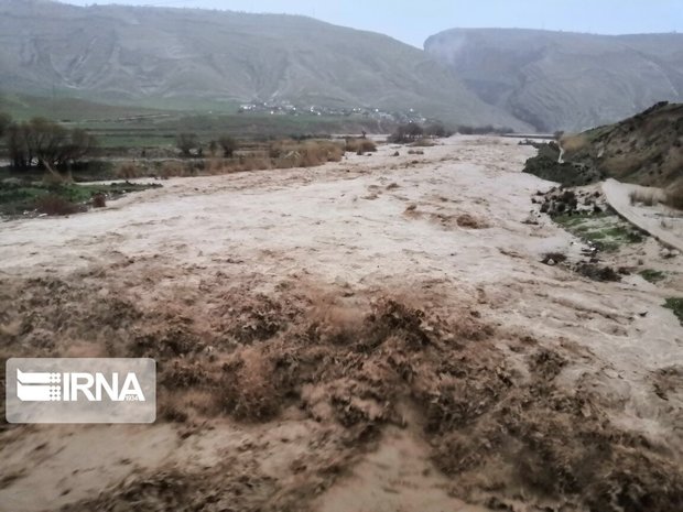 طغیان خشکه رودها بر اثر بارش بی وقفه باران در ایلام