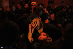 احیای شب بیست و یکم ماه مبارک رمضان در تکیه حاج سید حسن قم