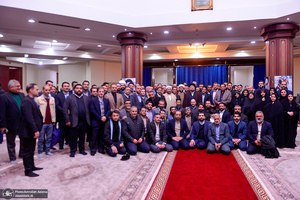 نشست صمیمی یاران وفادار امام خمینی (س)