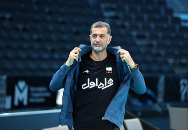 واکنش عطایی به انتقادات/ مگر ما از دنیا جدا هستیم؟!