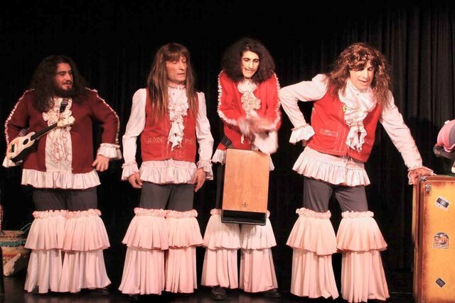 علی فروتن: از دهه ۷۰ کولی‌وار کار می‌کنیم