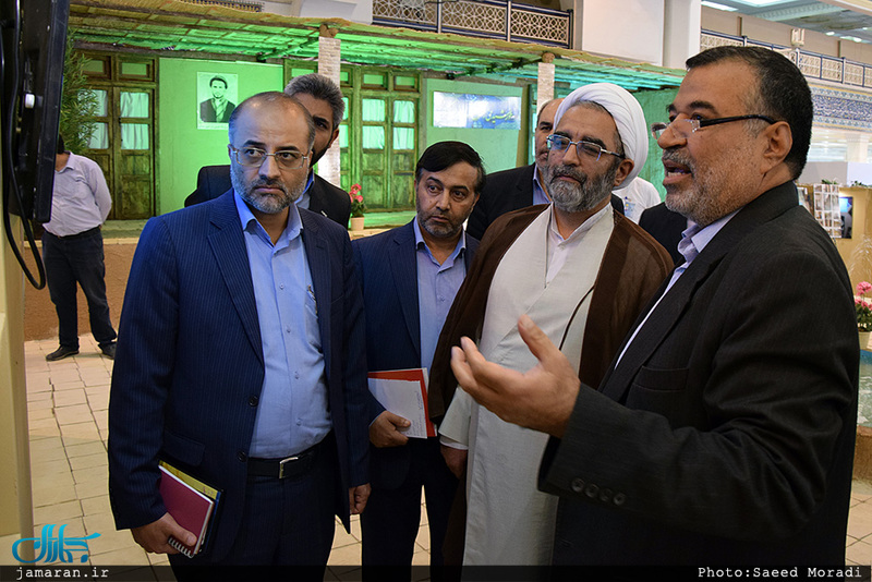 غرفه موسسه تنظیم و نشر آثار امام خمینی(س) در نمایشگاه بین المللی قرآن کریم