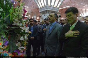 تجديد ميثاق وزير آموزش و پرورش، دانش آموزان و فرهنگيان با آرمان های حضرت امام(س)