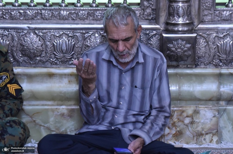مراسم دعای پرفیض کمیل در حرم امام خمینی (س)