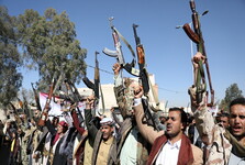 در حملات أنصار الله یمن به فرودگاه ملک خالد در ریاض ۱۷ نفر کشته شده‌اند