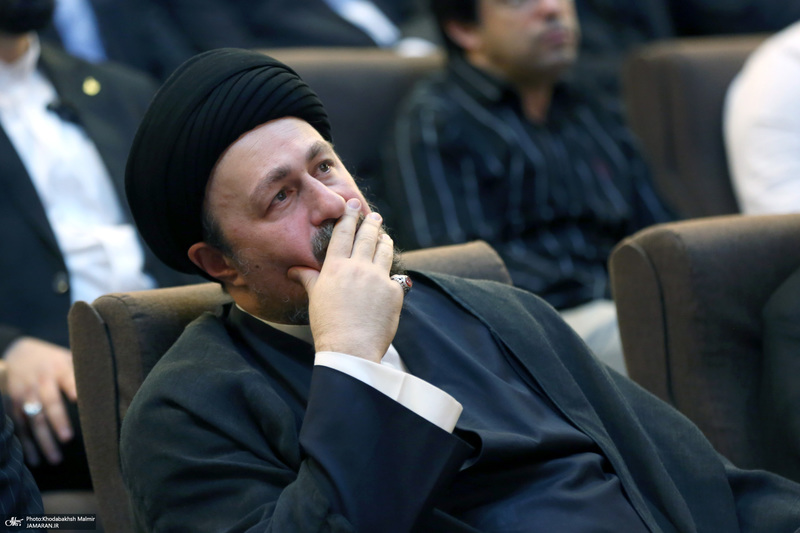 دیدار سرپرست و کارکنان وزارت خارجه باسید حسن خمینی در حرم مطهر امام خمینی (س)