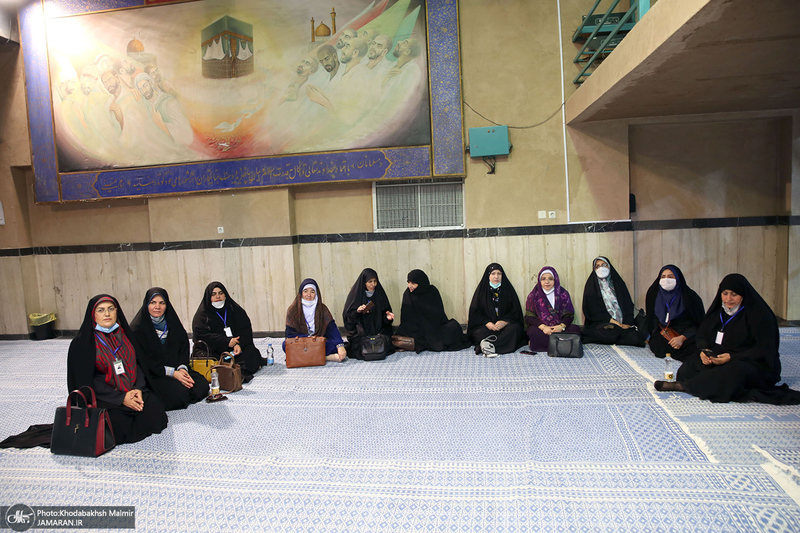 بازدید جمعی از امامان جمعه، روحانیون، علما، فضلا و مدرسین حوزه های علمیه اهل تسنن از جماران