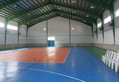 فضاهای ورزشی باخرز نیازمند مرمت هستند