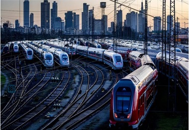 اعتصابات سراسری بخش حمل و نقل آلمان را زمینگیر کرد