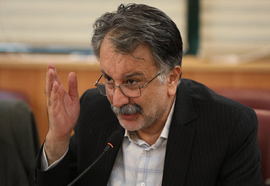 نماینده مردم سقز در مجلس: تداوم نمایشگاه‌های استانی به رونق فرهنگی و کتاب‌خوانی در کشور کمک می‌کند