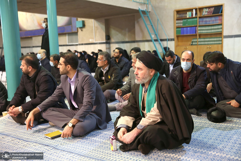 تشییع پیکر مطهر شهید گمنام دفاع مقدس در حسینیه جماران