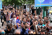 گاردین: جوان های ایران اعلام کردند نمی خواهیم به عقب برگردیم!