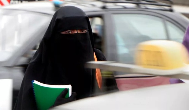 ممنوعیت پوشاندن چهره در اماکن عمومی در قزاقستان