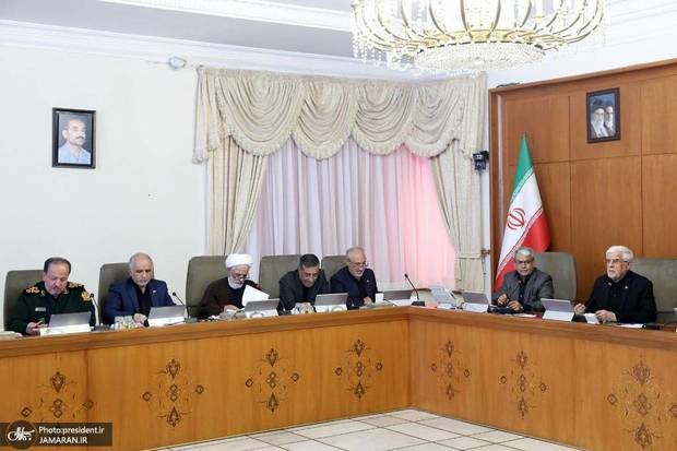 عارف: مهمانان خارجی از جمعه برای حضور در مراسم تشییع رهبر شهید انقلاب وارد ایران می‌شوند/ مراقبت‌ها و تمهیدات ویژه‌ای انجام شده تا ازدحام و تراکم جمعیت منجر به بروز حادثه‌ای نشود