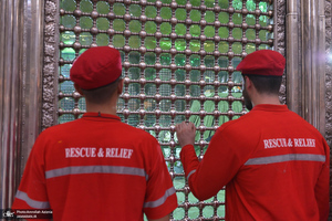 بدرقه 22 هزار امدادگر هلال احمر از جوار حرم امام خمینی (س)