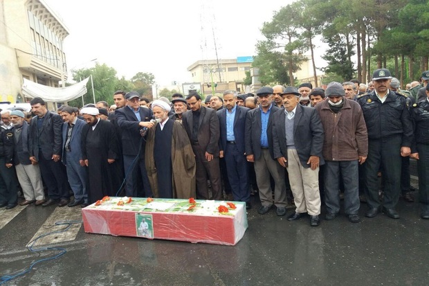 پیکر جانباز شهید احمد شمس در نجف آباد تشییع شد