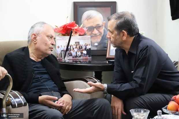 سعید حجاریان در منزل زنده یاد سیدعلی صنیع خانی حضور یافت