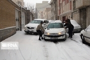 مشکلات انباشت برف برای شهروندان تبریزی