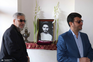 بازدید معاون قوه قضاییه از بیت و زادگاه امام در خمین‎