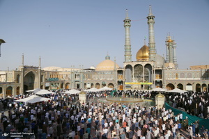 نماز عید سعید فطر در حرم حضرت فاطمه معصومه(س)