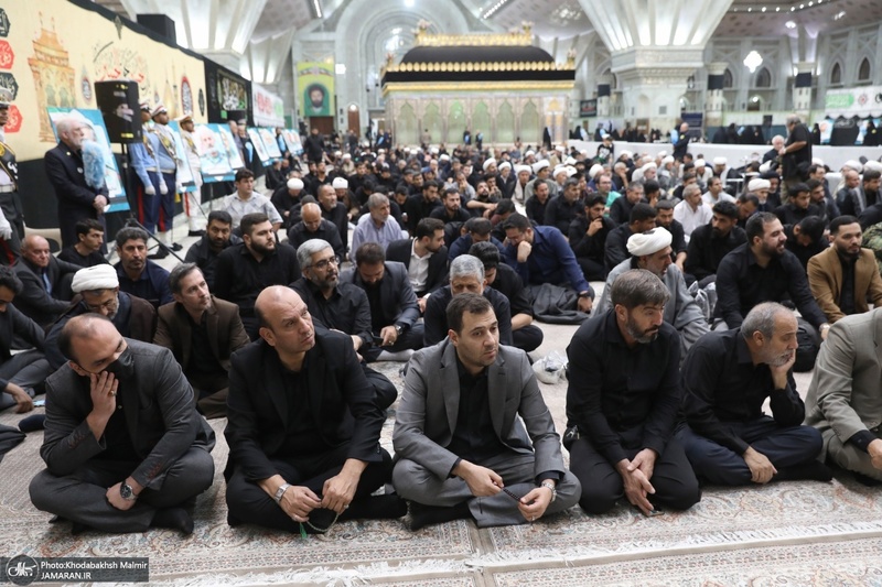 مراسم عزادهری شب ۲۸ صفر در حرم مطهر امام خمینی(س)