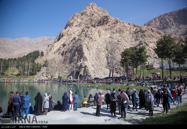 **500 هزار نفر از جاذبه های گردشگری کرمانشاه دیدن کردند