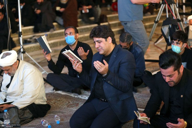 مراسم احیای شب بیست و یکم ماه رمضان در حرم مطهر امام خمینی (س)