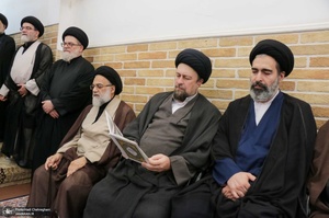 حضور آیت الله سید حسن خمینی در مراسم وداع با آیت الله العظمی شبری زنجانی (ره)