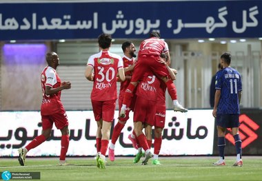 گل گهر 0-1 پرسپولیس؛ نزدیک تر به صدر از سیرجان+ویدیوی گل