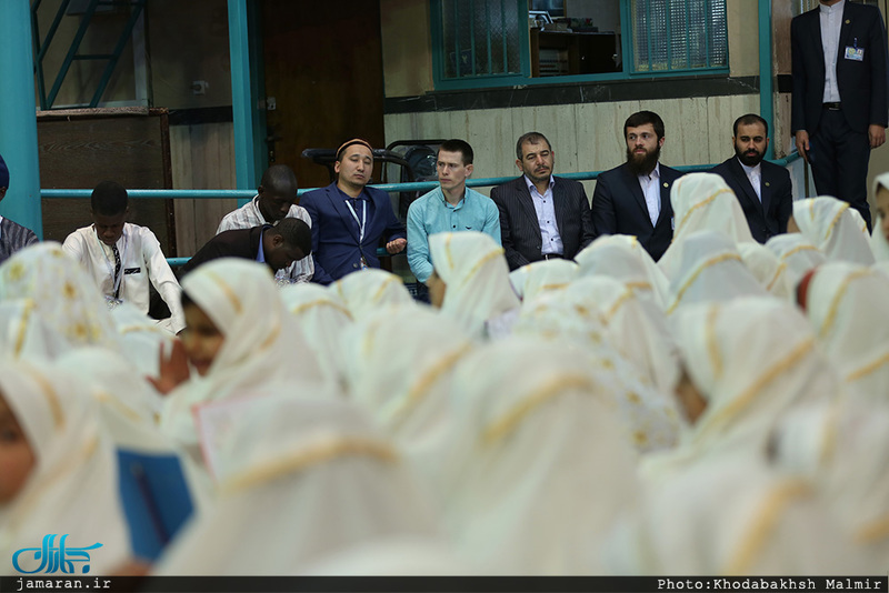 بازدیدی جمعی از شرکت کنندگان خارجی در سی و پنجمین دوره مسابقات بین المللی قرآن کریم ازبیت امام خمینی 