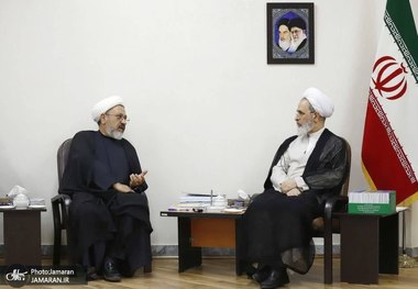 آیت الله اعرافی: امام خمینی(س) حاکمیت مطلق بر قلب‌ها داشت/ کار همه حوزه این است که هر چه بشود نام و پرچم امام خمینی(س) بلندتر باشد