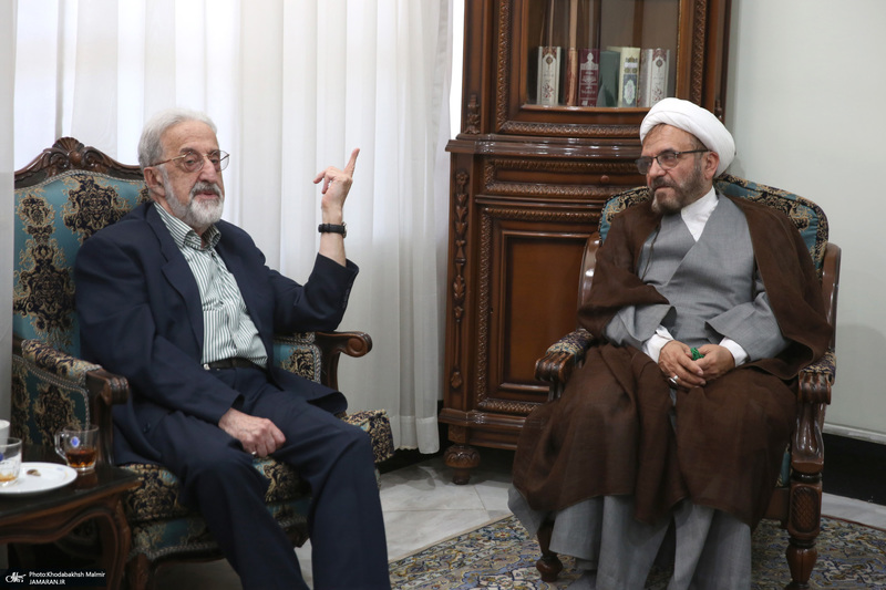 دیدار مدیر و معاونین روزنامه اطلاعات با سید حسن خمینی