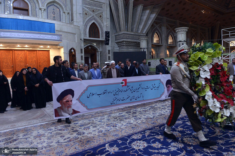 تجدید میثاق اساتید و دانشجویان پژوهشکده امام خمینی و انقلاب اسلامی با آرمان های بنیانگذار جمهوری اسلامی ایران