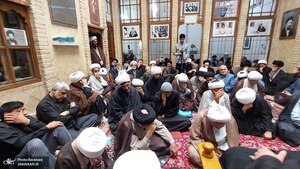 روضه هفتگی بیت امام خمینی در نجف اشرف همزمان با سالگرد آیت الله سید مصطفی خمینی (8)