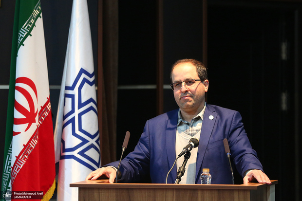 رییس دانشگاه تهران: هنجارشکنان را پاسخگو می‌کنیم/ برخی اساتید در برابر هنجارشکنان مماشات کردند؛ انتظار می‌رود که به شکل صریح در مقابل کسانی که الفاظ رکیک سر می‌دهند موضع بگیرند