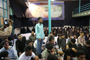 بازدید جمعی از دانشجویان فعال فرهنگی سیاسی و اجتماعی دانشگاه های استان هرمزگان از بیت امام خمینی (س)در جماران