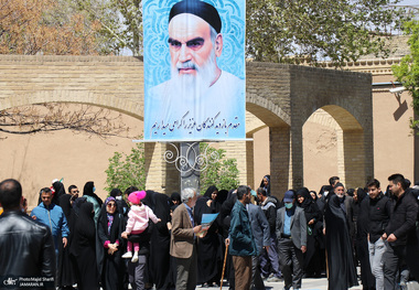 معاون موسسه تنظیم و نشر آثار امام: بیت تاریخی امام خمینی(ره) قطب فرهنگی خمین است/ بهره‌مندی از فضا و ظرفیت بیت تاریخی امام راحل انتظار اصحاب فرهنگ و هنر خمین است