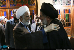 مراسم ختم مادر حجت الاسلام و المسلمین محتشمی پور در مسجد نور