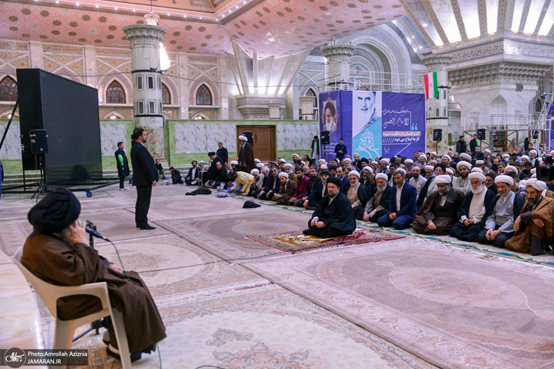 حضور آیت الله موسوی جزایری در حرم امام خمینی (س)