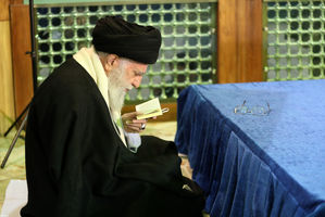 حضور رهبر معظم انقلاب در مرقد مطهر امام خمینی(س) و گلزار شهیدان