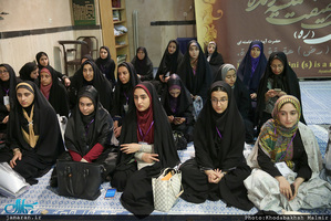 دیدار برگزیدگان هجدهمین کنگره پرسش مهر ریاست جمهوری با یادگار امام