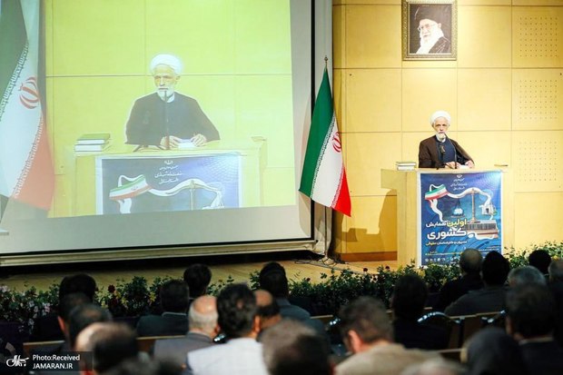 انصاری، معاون حقوقی رئیس‌جمهور: موقعیت فعلی کشور یک فرصت تاریخی است/ سازمان‌های حقوقی باید از حالت منفعل به حالت فعال و پیشگیرانه تبدیل شوند