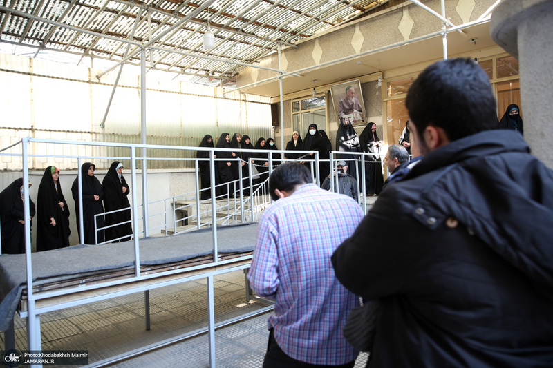 بازدید اقشار مختلف مردم از بیت امام خمینی (س) در جماران- 7
